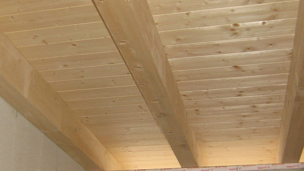 Brodski pod i lamperija